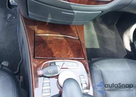 2010 Mercedes-Benz S 550 from USA, damaged, VIN WDDNG7BB9AA347420